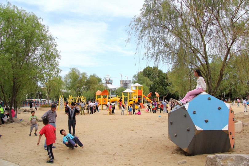 戶外游樂場非標定制設備十